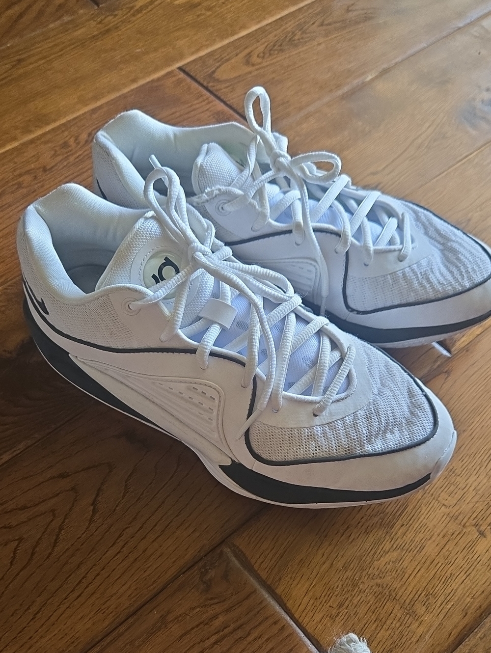 Nike White and Black Men's Athletic Shoes